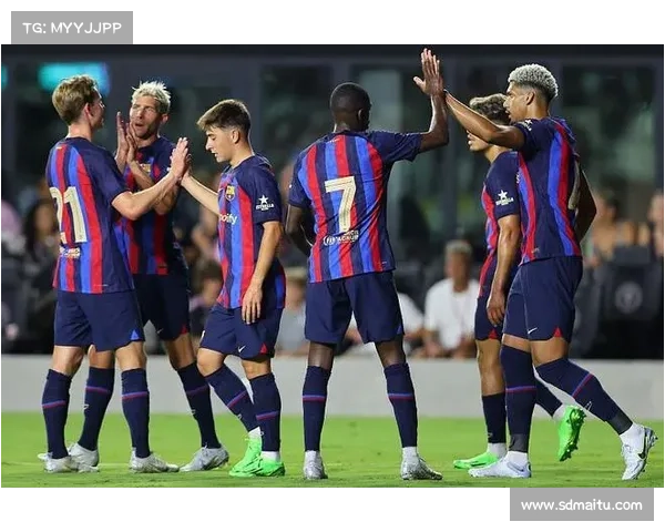 巴萨新援在比赛中的关键表现回顾与战术分析总结 巴萨新援在比赛中的关键表现回顾与战术分析总结