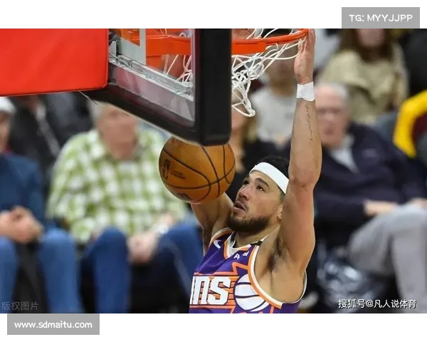 布克比赛录像深度分析：如何通过精准进攻掌控比赛节奏与场面
